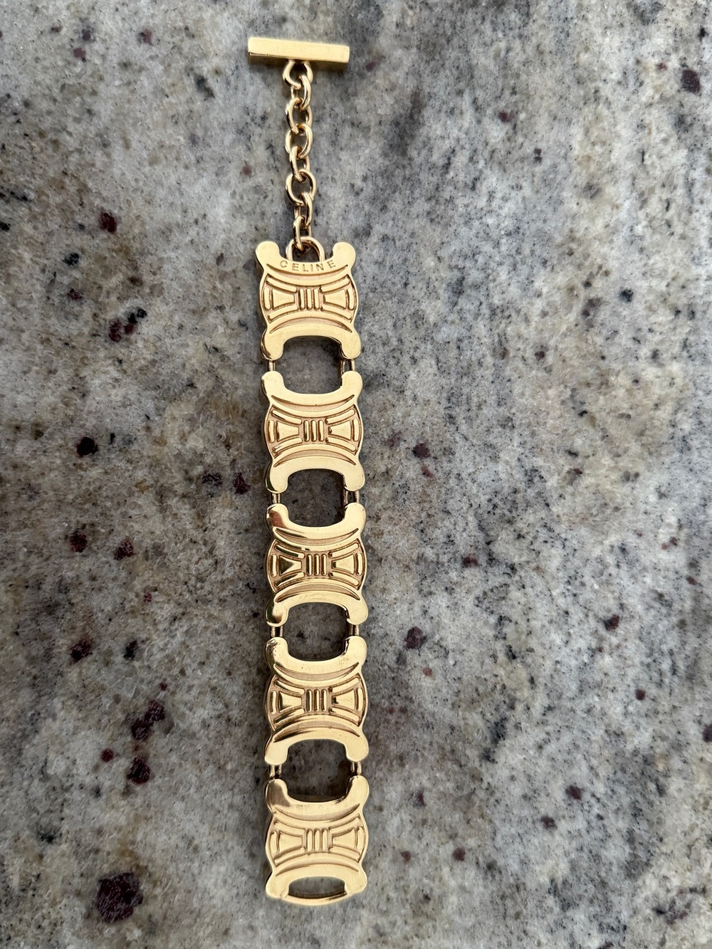 Celine -extremely rare- Vintage Toggle Triomphe Bracelet in Gold